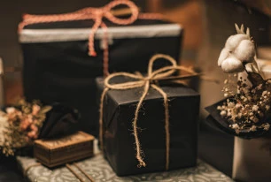 gifts UN063