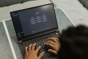 graduate and ai cv001