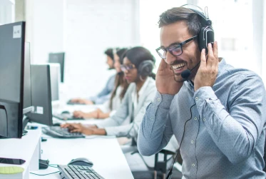 man in call center SH001 v2