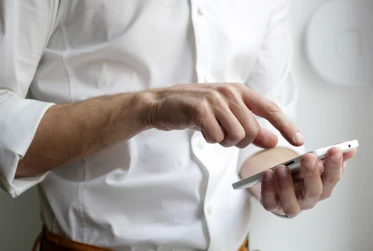 man with phone UN001 v2