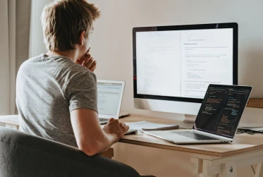 mat with laptops PE026