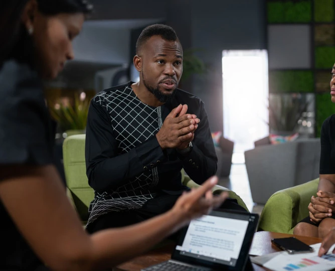 people meeting SH024