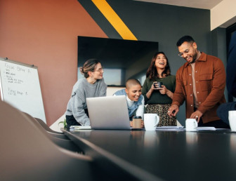 people meeting SH041