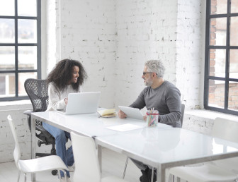 people working PE060