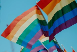 rainbow flags pride UN001