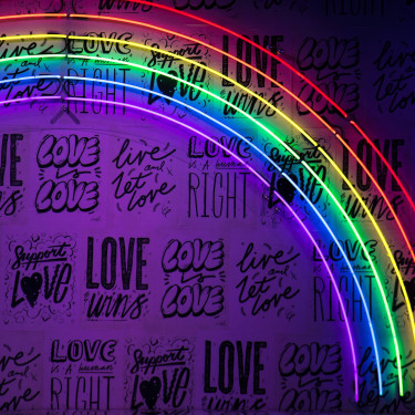 rainbow lights pride UN001