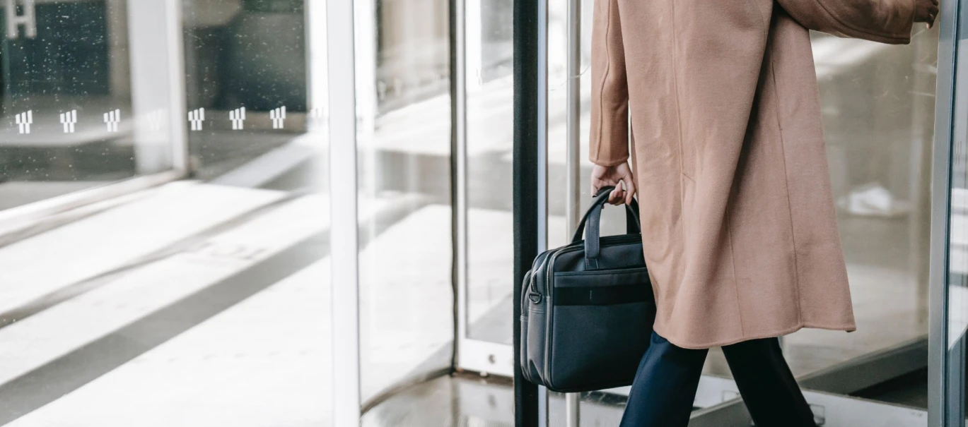 revolving door PE030