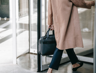 revolving door PE030