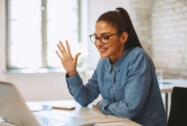 woman at computer SH005 v2