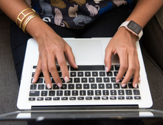 woman at computer UN007 v2