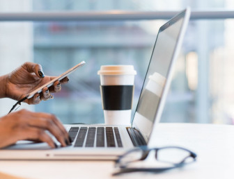 woman at computer UN008 V2