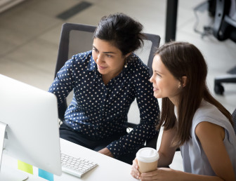 women at computer SH001 v1