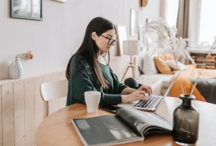 working from home PE061