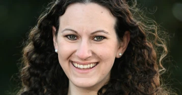 Alexandra Zelin resized