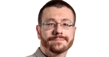 Justin Hess Headshot resized