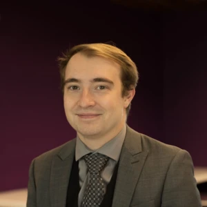 headshot Luke Camden