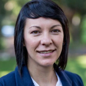 headshot Etrechia Olivier