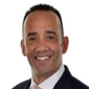 headshot andrew geake