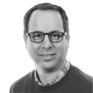 headshot andrew nelesen