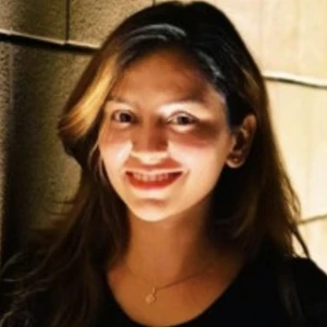 headshot binita pitta