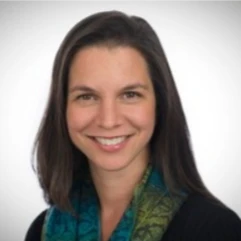 headshot emily solberg