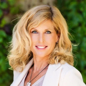 kathi enderes headshot