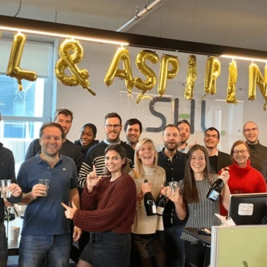 photo sim riordan 1600x900 1