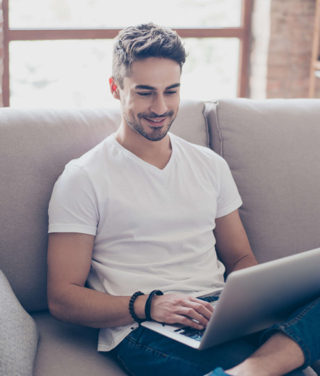 man at computer SH017