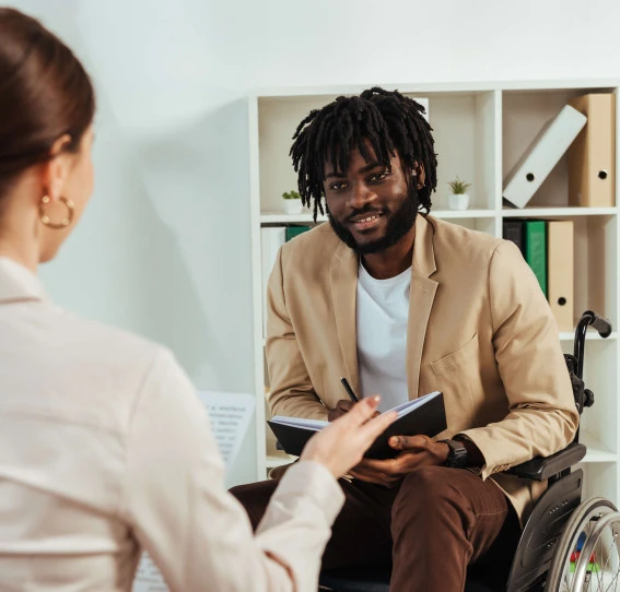 people meeting one on one SH001