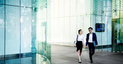 people walking SH001