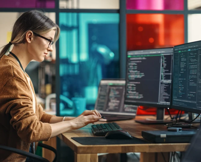 woman at computer SH024 v2