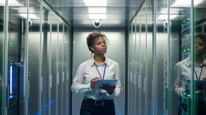 woman in data center SH001